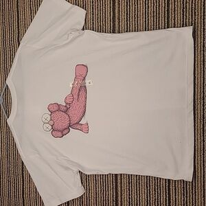 KAWS x Uniqlo White Pink XX Art Abstract Cotton XL Mens Short Sleeve T Shirt NEW